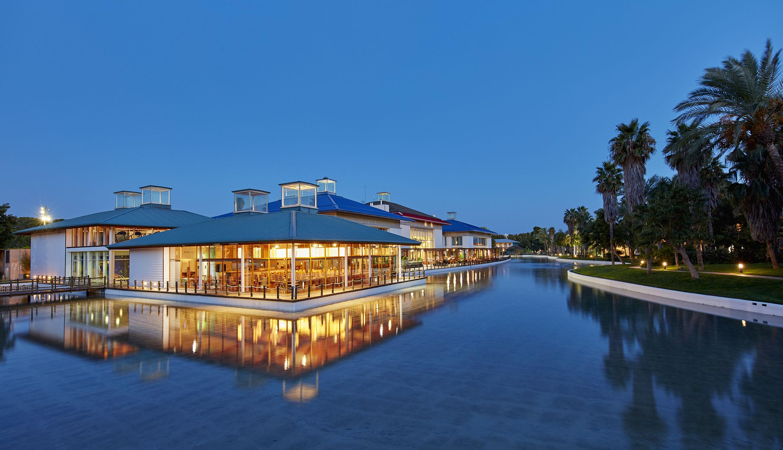 Portaventura Hotel Caribe - Includes Unlimited Access To Portaventura Park & 1 Access To Ferrari Land 살루 외부 사진