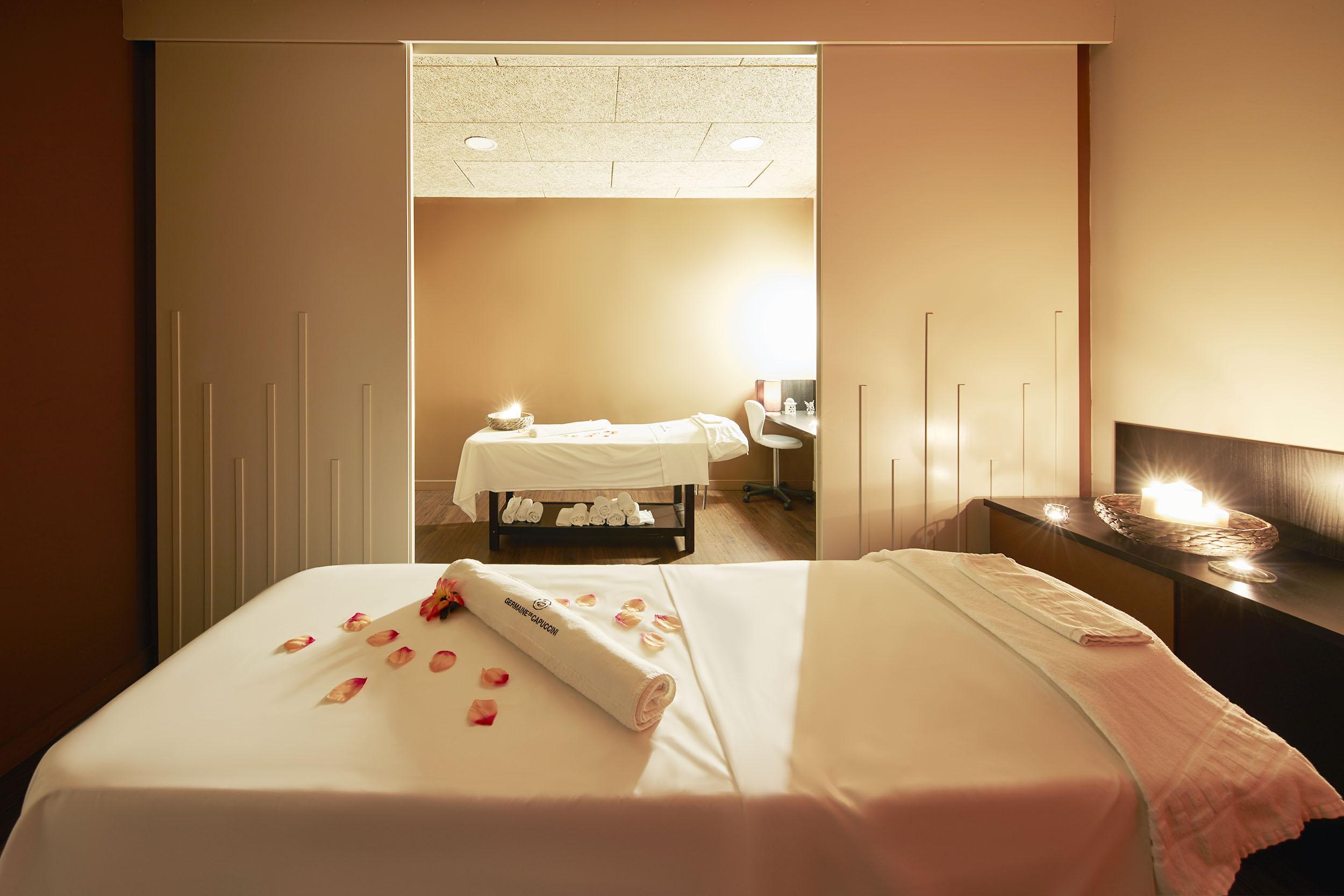 Portaventura Hotel Caribe - Includes Unlimited Access To Portaventura Park & 1 Access To Ferrari Land 살루 외부 사진